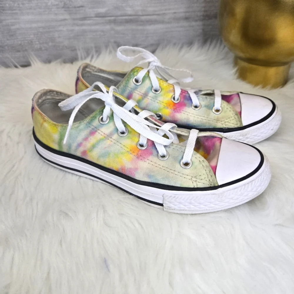 Converse All Star Tie-Dye Chuck Taylor Youthn Sneakers